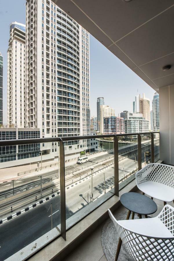 Fantastay Sparkle Tower One Bedroom Suite Marina View Dubai Ngoại thất bức ảnh
