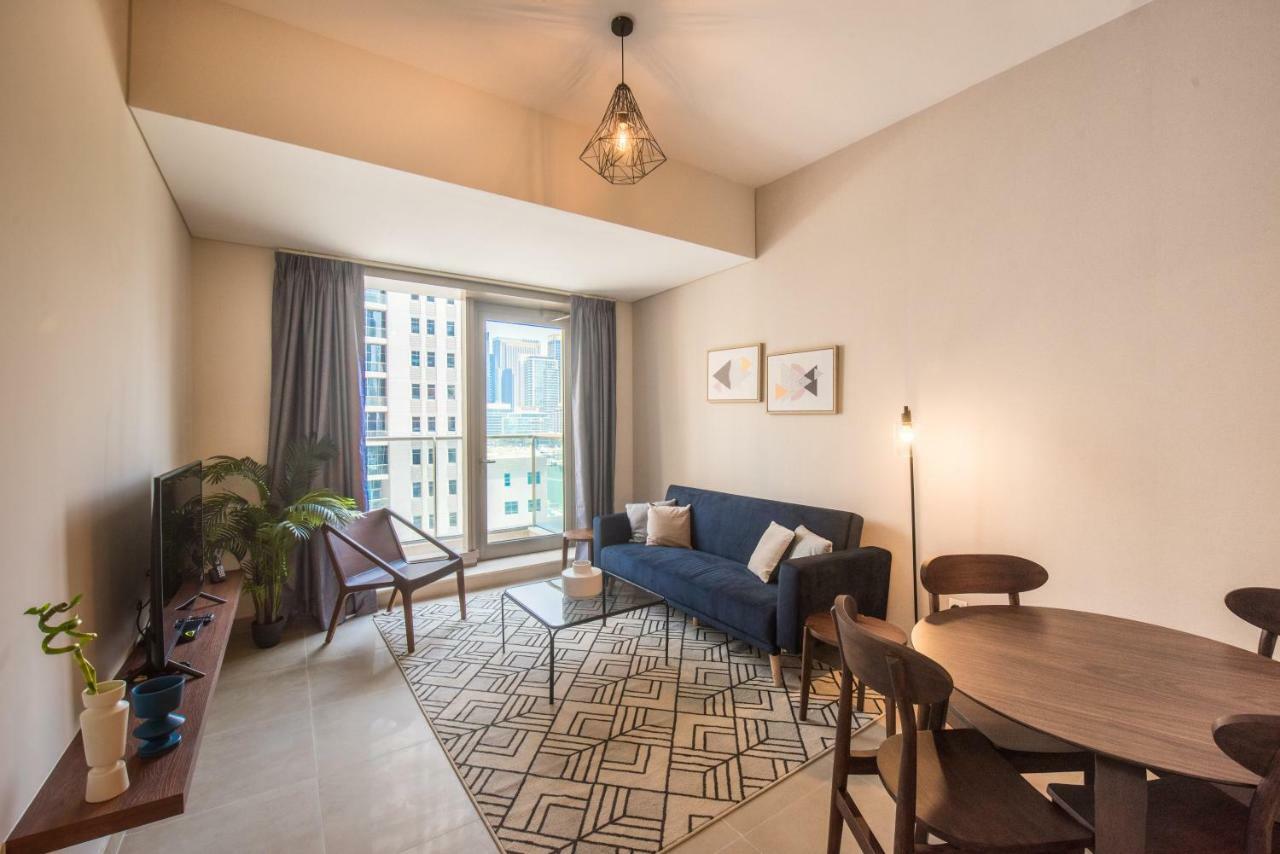 Fantastay Sparkle Tower One Bedroom Suite Marina View Dubai Ngoại thất bức ảnh