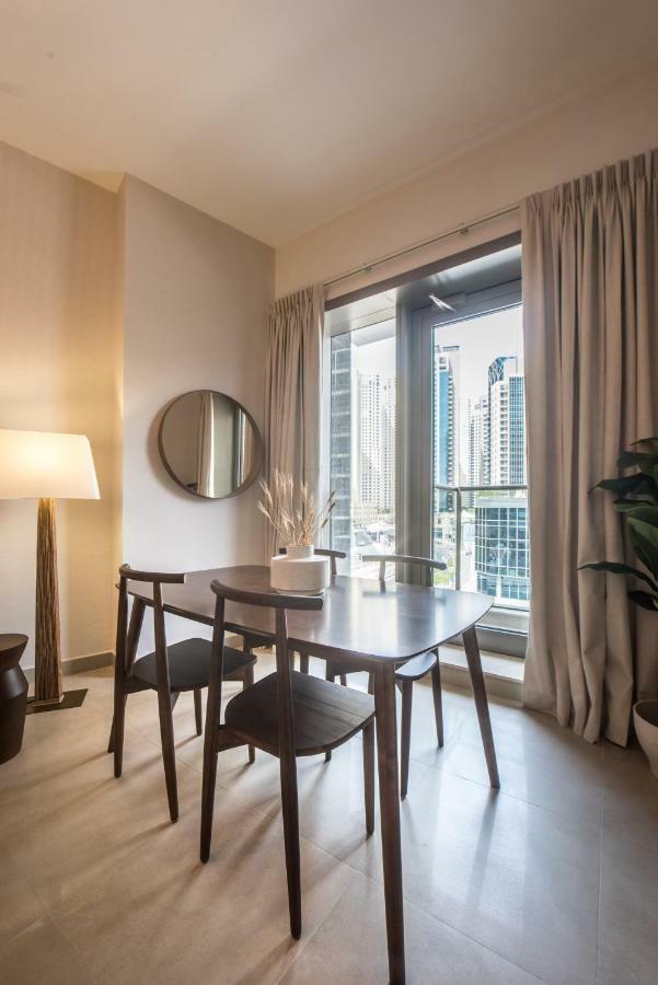 Fantastay Sparkle Tower One Bedroom Suite Marina View Dubai Ngoại thất bức ảnh
